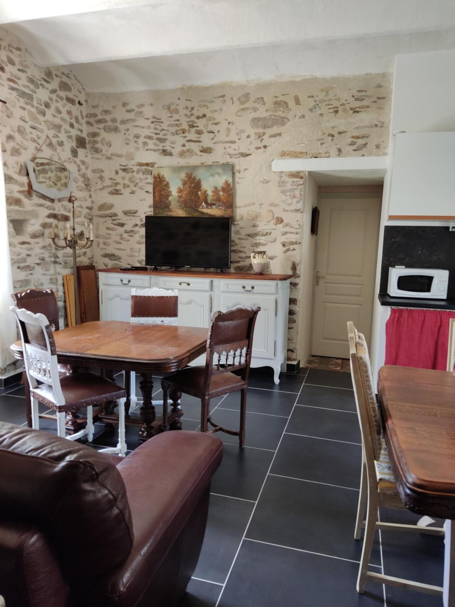 Les cigales location chambres en ardeche à Grospierres Exterior foto